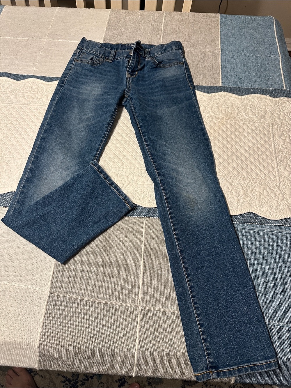 Old Navy BoysStraight-Leg Jeans in Medium Blue Wash
